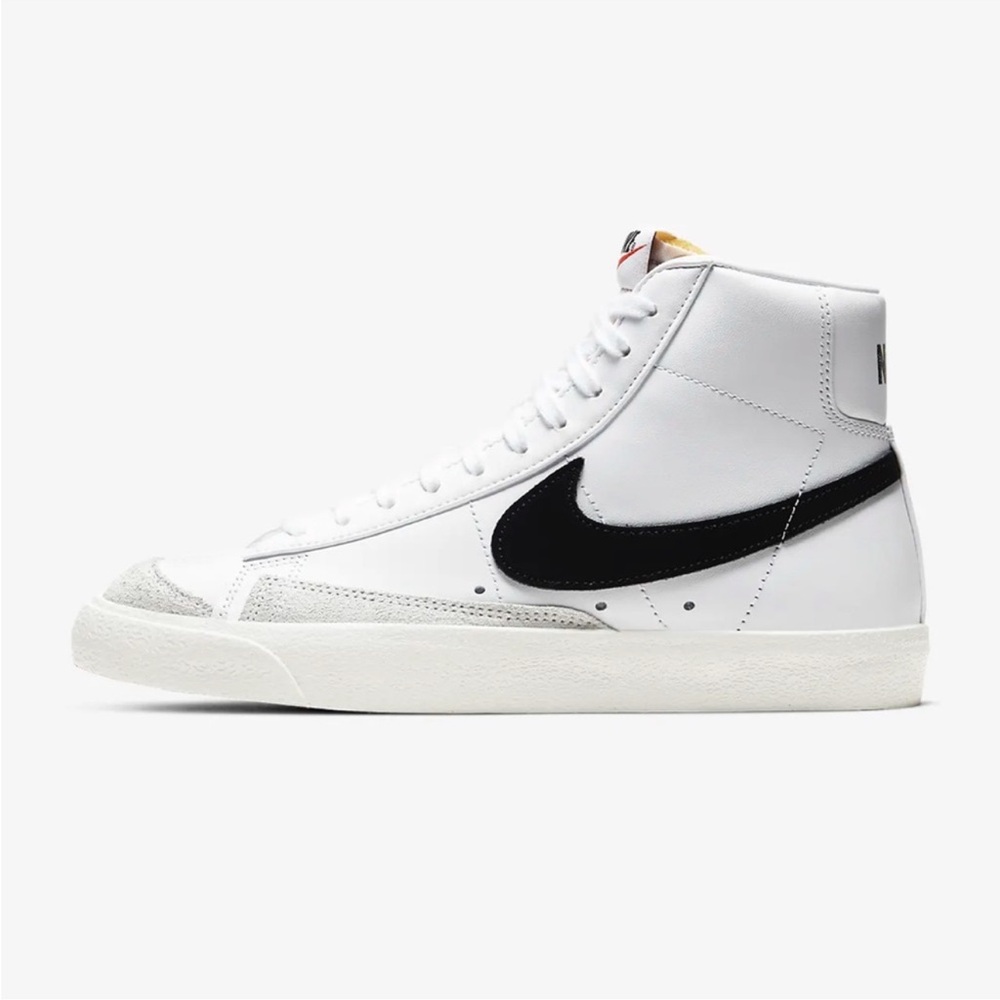 Nike Blazer Mid ‘77  Vintage High Top White with Black Swoosh